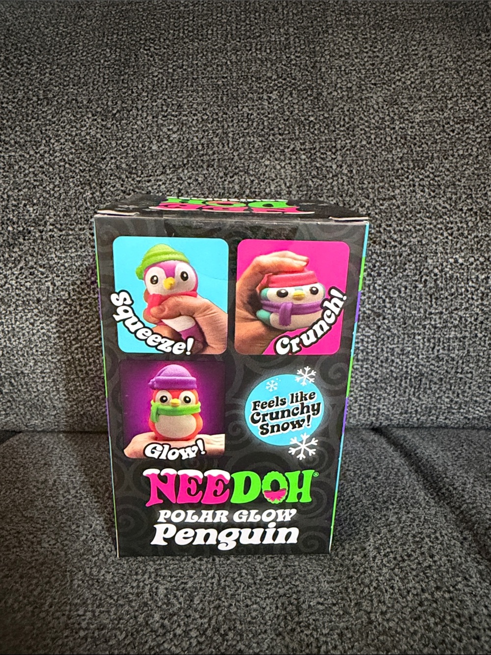 NeeDoh ULTRA RARE Squishmas Polar Glow Penguin Squishy Toy-Glows In The Dark - Picture 3 of 7